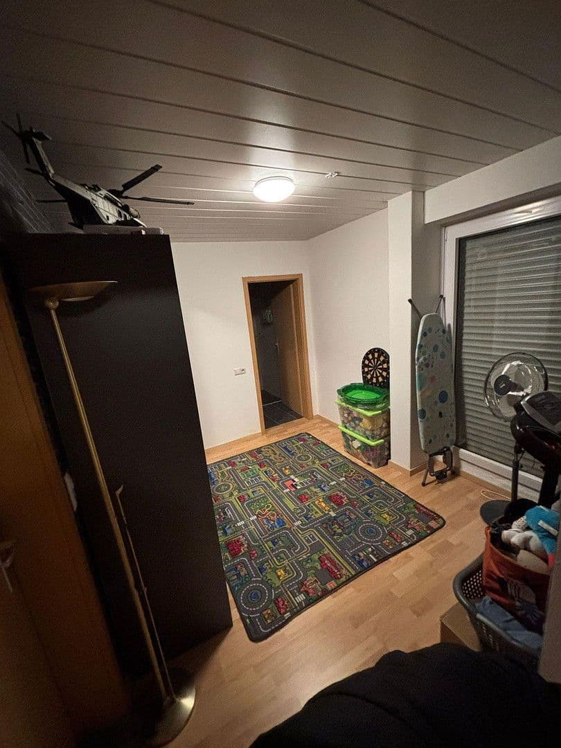 Prenájom bytu 4-izbový 98 m², Seewald, Bádensko-Wurttembersko Prenájom bytu 4-izbový 98 m², Seewald, Bádensko-Wurttembersko