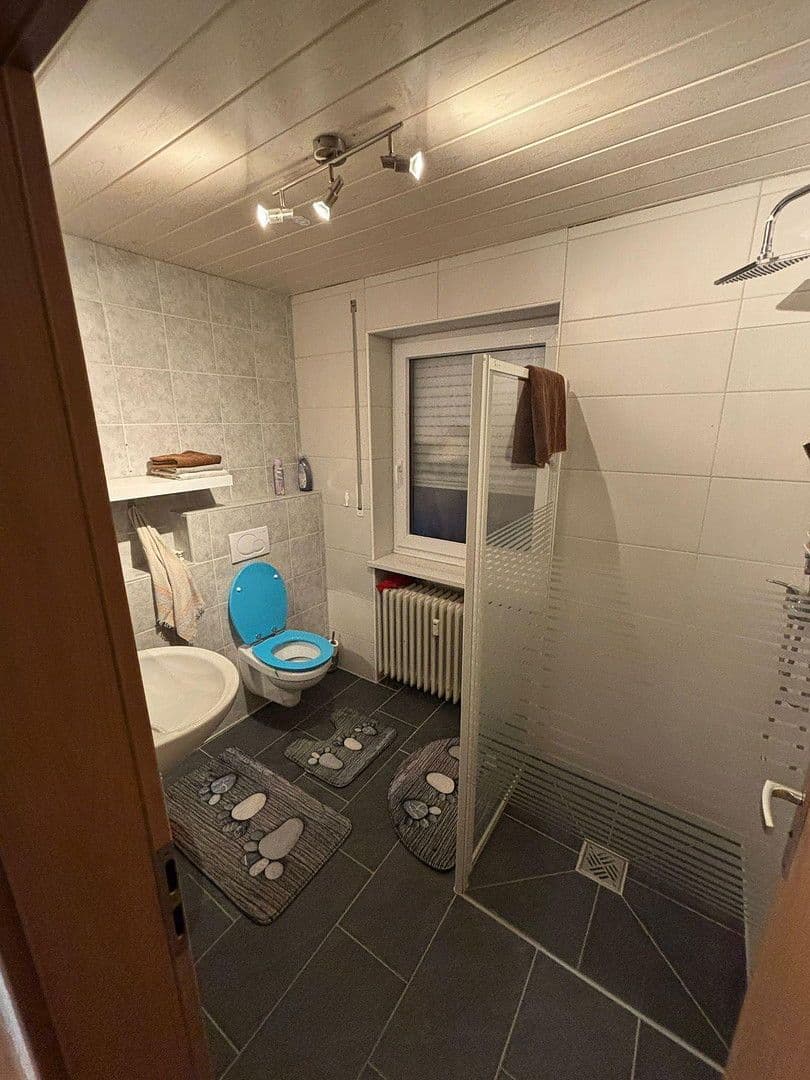 Prenájom bytu 4-izbový 98 m², Seewald, Bádensko-Wurttembersko Prenájom bytu 4-izbový 98 m², Seewald, Bádensko-Wurttembersko