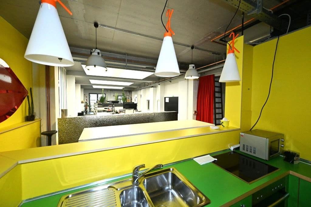 Prenájom kancelárie 190 m², Rotenbergstr.39, Stuttgart, Bádensko-Wurttembersko Prenájom kancelárie 190 m², Rotenbergstr.39, Stuttgart, Bádensko-Wurttembersko