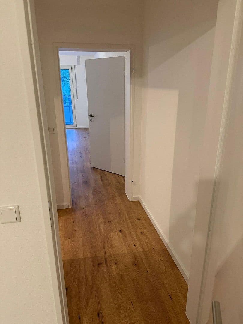 Prenájom bytu 3-izbový 84 m², Düsseldorf, Severné Porýnie - Westfálsko Prenájom bytu 3-izbový 84 m², Düsseldorf, Severné Porýnie - Westfálsko