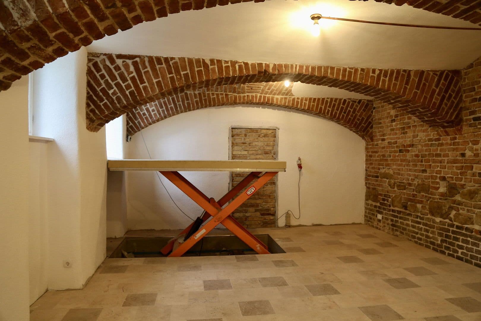 Predaj nebytového priestoru 150 m², Stöberplatz 10, Wien, Viedeň Predaj nebytového priestoru 150 m², Stöberplatz 10, Wien, Viedeň