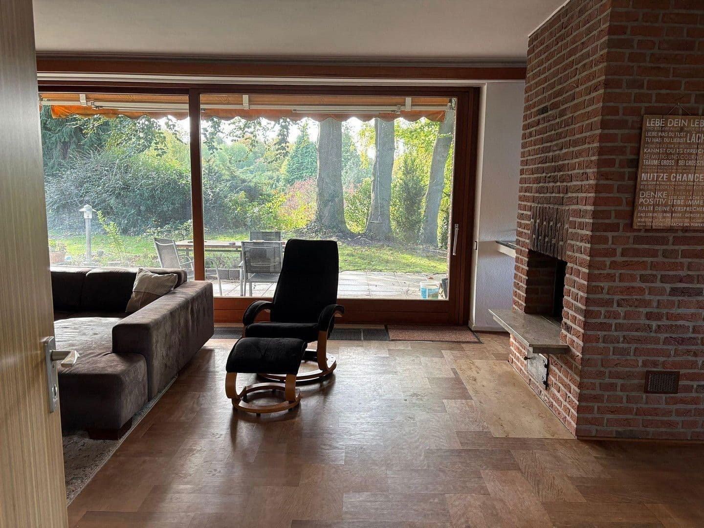 Predaj domu 235 m², pozemek 1.194 m², Obernkirchen, Dolné Sasko Predaj domu 235 m², pozemek 1.194 m², Obernkirchen, Dolné Sasko