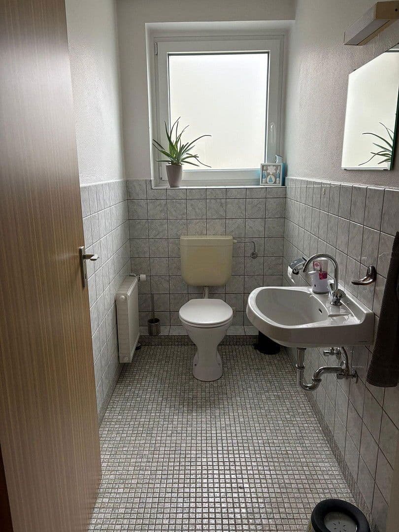 Predaj domu 235 m², pozemek 1.194 m², Obernkirchen, Dolné Sasko Predaj domu 235 m², pozemek 1.194 m², Obernkirchen, Dolné Sasko