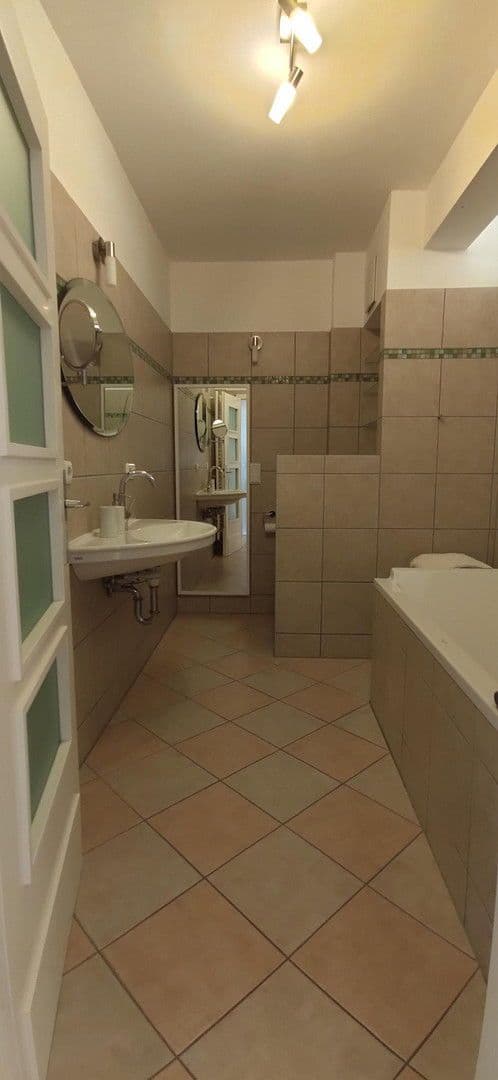 Prenájom bytu 2-izbový 62 m², Yorckstr. 20, Düsseldorf, Severné Porýnie - Westfálsko Prenájom bytu 2-izbový 62 m², Yorckstr. 20, Düsseldorf, Severné Porýnie - Westfálsko