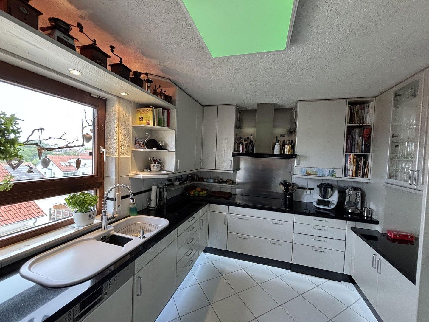 Predaj domu 190 m², pozemek 317 m², Böblingen, Bádensko-Wurttembersko Predaj domu 190 m², pozemek 317 m², Böblingen, Bádensko-Wurttembersko