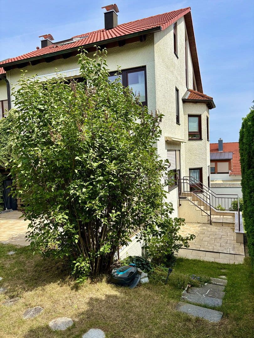 Predaj domu 190 m², pozemek 317 m², Böblingen, Bádensko-Wurttembersko Predaj domu 190 m², pozemek 317 m², Böblingen, Bádensko-Wurttembersko