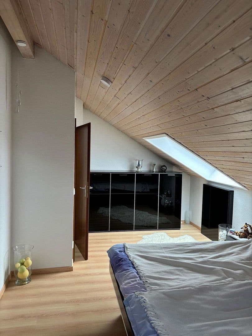 Predaj domu 190 m², pozemek 317 m², Böblingen, Bádensko-Wurttembersko Predaj domu 190 m², pozemek 317 m², Böblingen, Bádensko-Wurttembersko