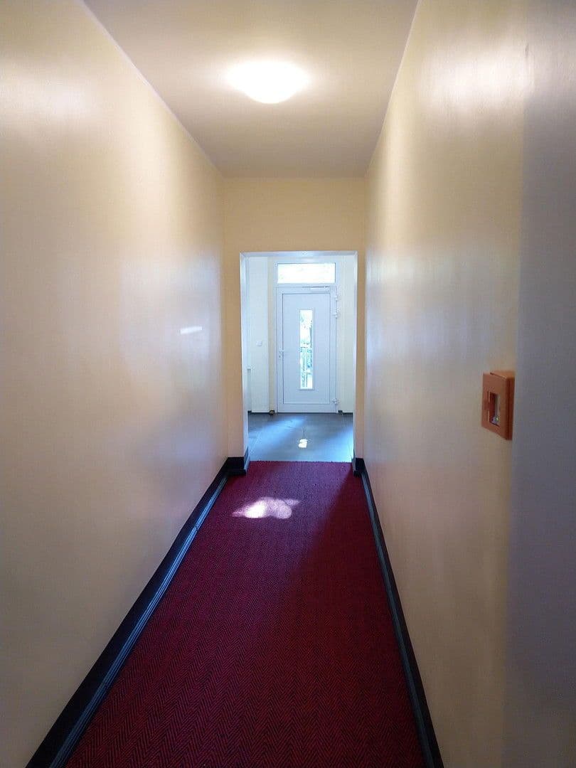 Prenájom bytu 3-izbový 60 m², Berlin, Berlín Prenájom bytu 3-izbový 60 m², Berlin, Berlín