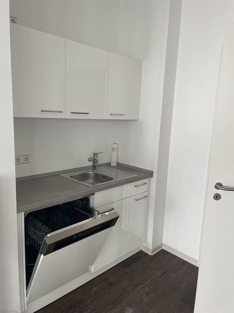 Prenájom kancelárie 146 m², Schweinfurt, Bavorsko Prenájom kancelárie 146 m², Schweinfurt, Bavorsko