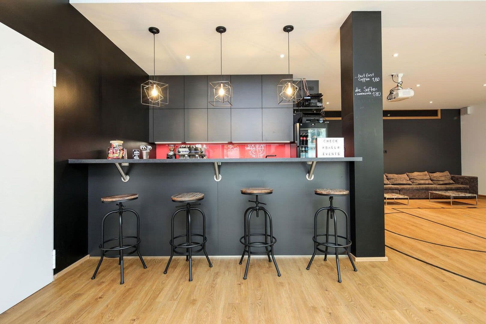 Prenájom kancelárie 75 m², Neuenburger Str. 19, Berlin, Berlín Prenájom kancelárie 75 m², Neuenburger Str. 19, Berlin, Berlín