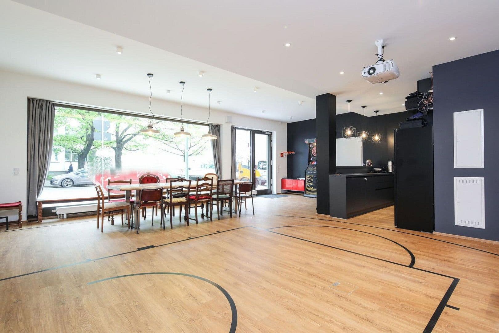 Prenájom kancelárie 75 m², Neuenburger Str. 19, Berlin, Berlín Prenájom kancelárie 75 m², Neuenburger Str. 19, Berlin, Berlín