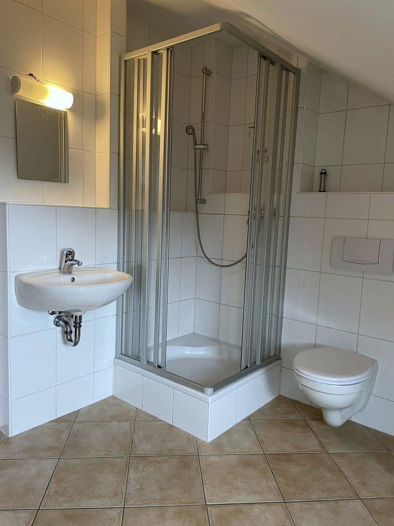 Predaj domu 160 m², pozemek 300 m², Groß-Zimmern, Hesensko Predaj domu 160 m², pozemek 300 m², Groß-Zimmern, Hesensko