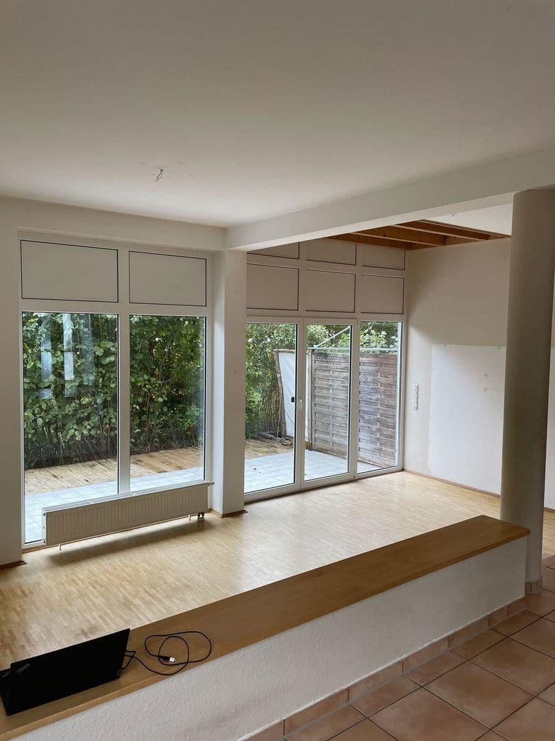 Predaj domu 160 m², pozemek 300 m², Groß-Zimmern, Hesensko Predaj domu 160 m², pozemek 300 m², Groß-Zimmern, Hesensko