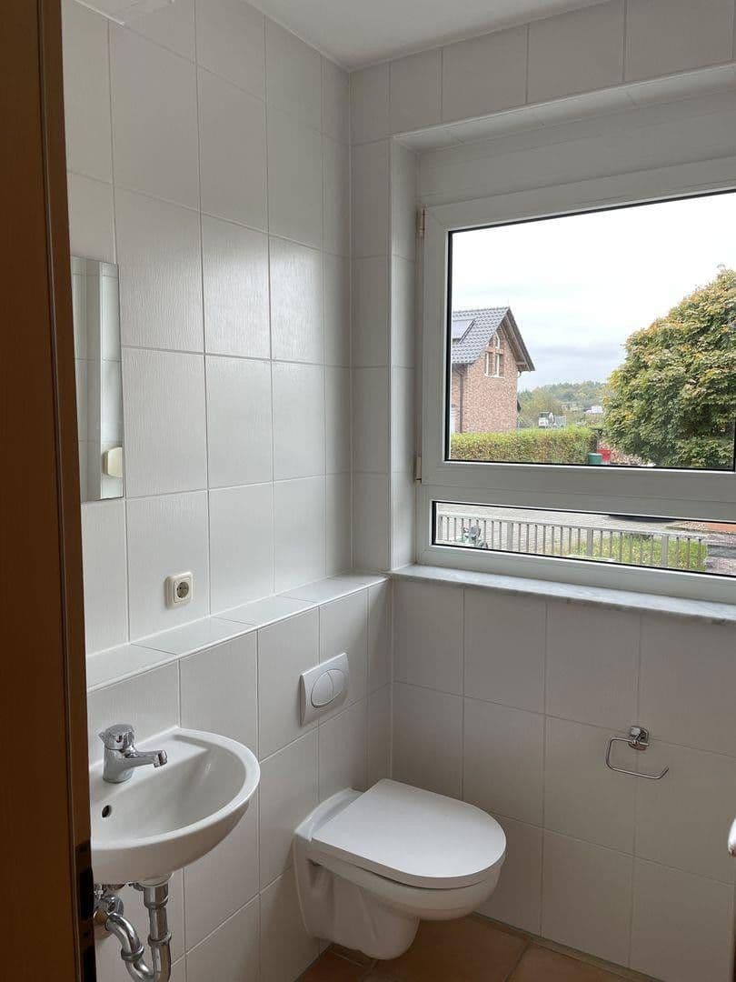 Predaj domu 160 m², pozemek 300 m², Groß-Zimmern, Hesensko Predaj domu 160 m², pozemek 300 m², Groß-Zimmern, Hesensko