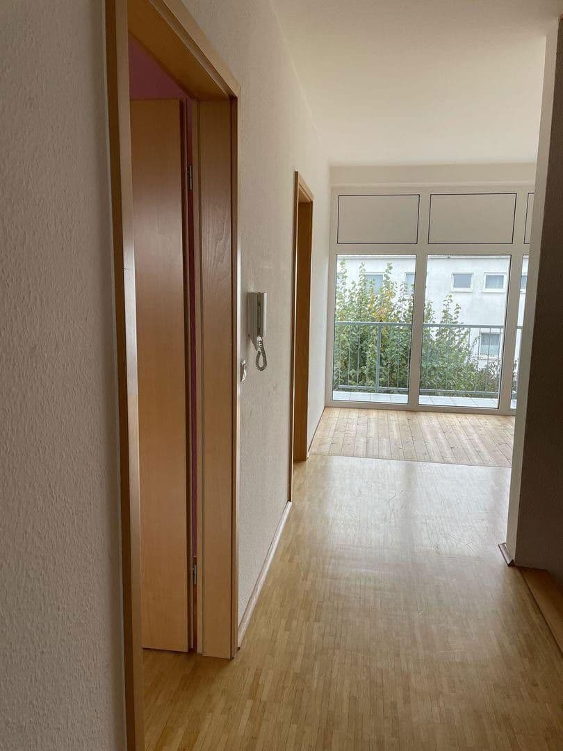 Predaj domu 160 m², pozemek 300 m², Groß-Zimmern, Hesensko Predaj domu 160 m², pozemek 300 m², Groß-Zimmern, Hesensko