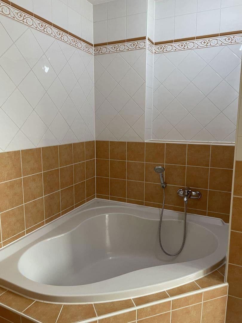 Predaj domu 160 m², pozemek 300 m², Groß-Zimmern, Hesensko Predaj domu 160 m², pozemek 300 m², Groß-Zimmern, Hesensko