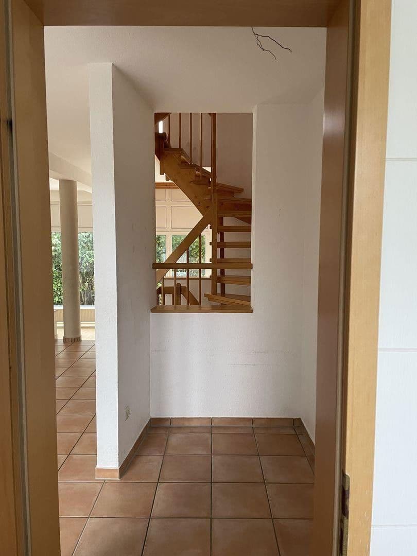 Predaj domu 160 m², pozemek 300 m², Groß-Zimmern, Hesensko Predaj domu 160 m², pozemek 300 m², Groß-Zimmern, Hesensko