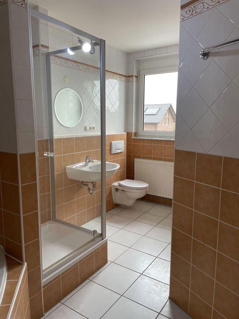 Predaj domu 160 m², pozemek 300 m², Groß-Zimmern, Hesensko Predaj domu 160 m², pozemek 300 m², Groß-Zimmern, Hesensko