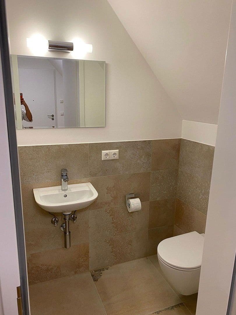 Prenájom bytu 3-izbový 92 m², Herzog- Georg- Straße 16, Lauingen (Donau), Bavorsko Prenájom bytu 3-izbový 92 m², Herzog- Georg- Straße 16, Lauingen (Donau), Bavorsko