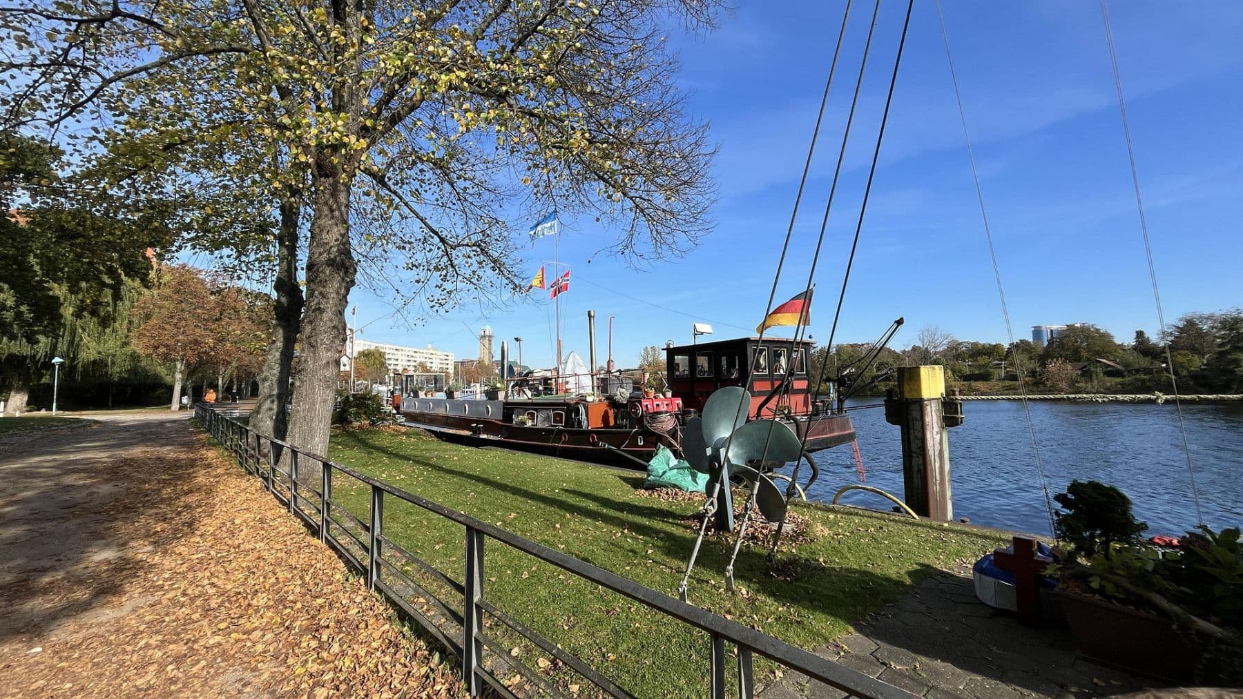 Predaj domu 1.230 m², pozemek 440 m², Berlin, Berlín Predaj domu 1.230 m², pozemek 440 m², Berlin, Berlín