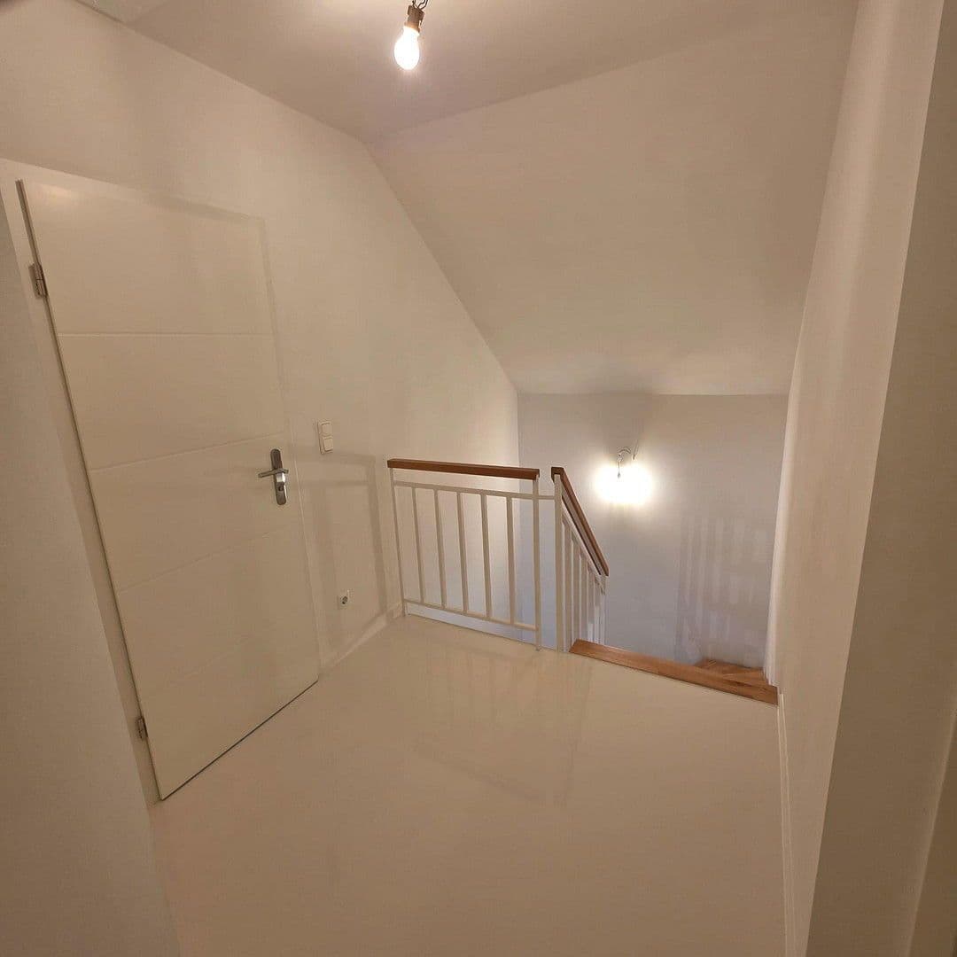 Predaj domu 121 m², pozemek 554 m², Deumener Weg 1, Hohenmölsen, Sasko-Anhaltsko Predaj domu 121 m², pozemek 554 m², Deumener Weg 1, Hohenmölsen, Sasko-Anhaltsko