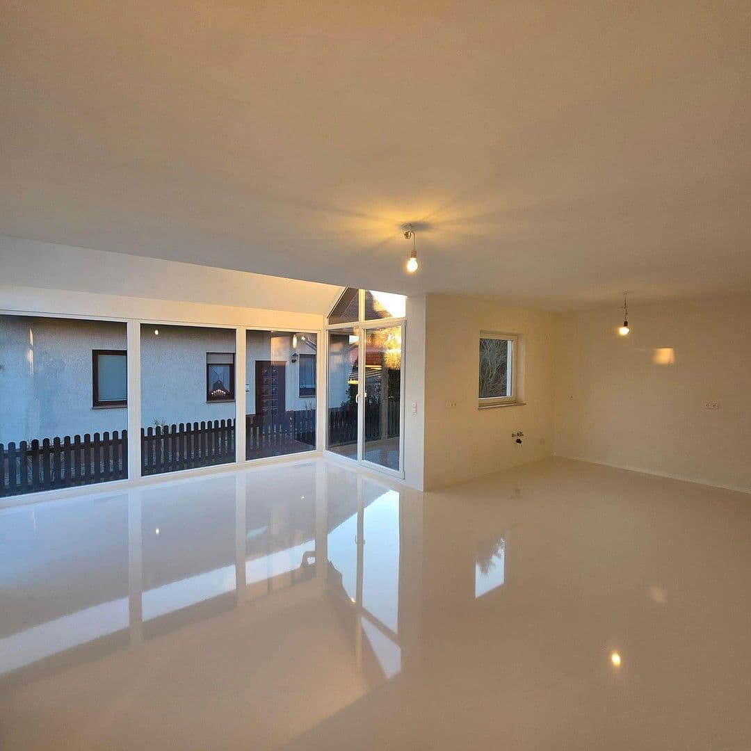 Predaj domu 121 m², pozemek 554 m², Deumener Weg 1, Hohenmölsen, Sasko-Anhaltsko Predaj domu 121 m², pozemek 554 m², Deumener Weg 1, Hohenmölsen, Sasko-Anhaltsko