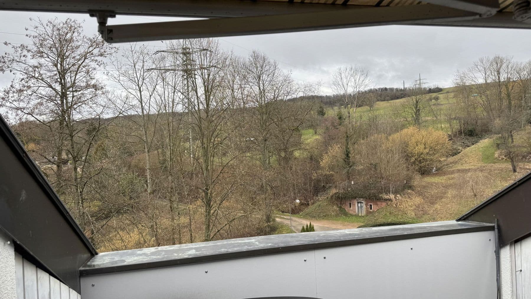 Prenájom bytu 2-izbový 80 m², Lörrach, Bádensko-Wurttembersko Prenájom bytu 2-izbový 80 m², Lörrach, Bádensko-Wurttembersko