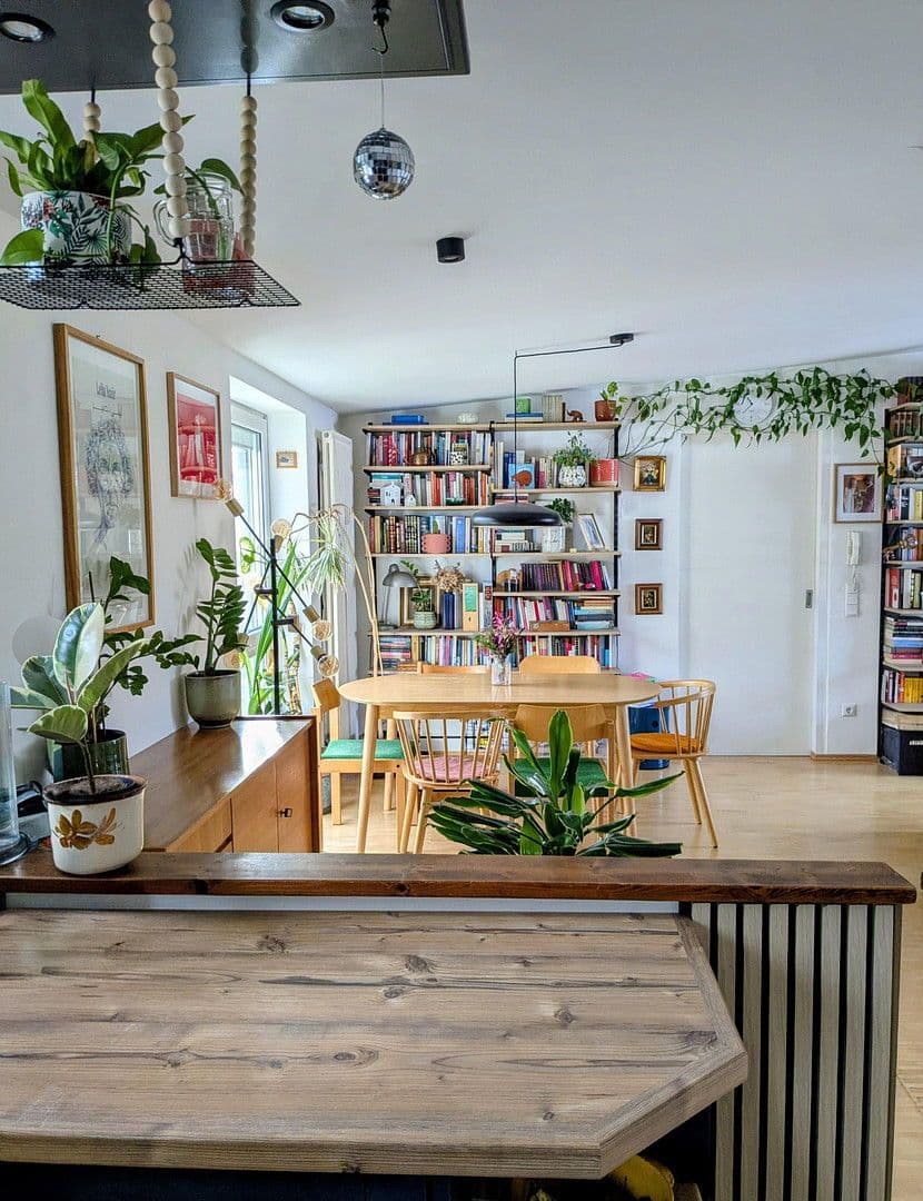 Predaj bytu 4-izbový 97 m², München, Bavorsko Predaj bytu 4-izbový 97 m², München, Bavorsko