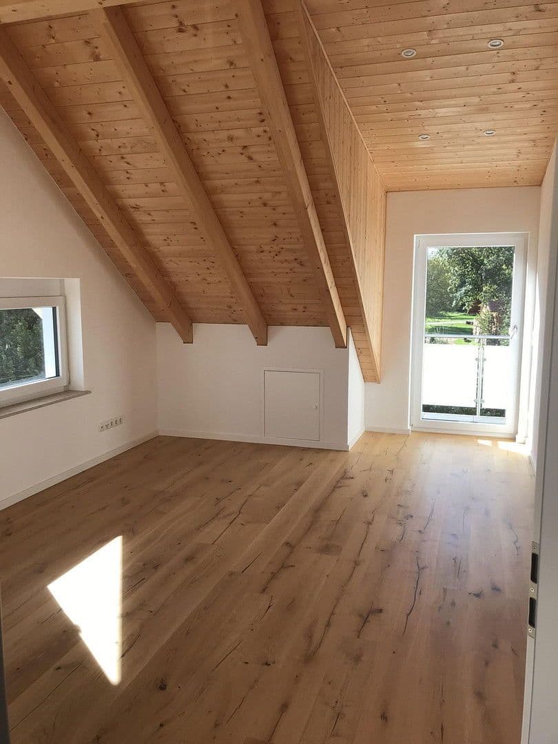 Predaj domu 227 m², pozemek 286 m², Tainger Straße 15f, Pastetten, Bavorsko Predaj domu 227 m², pozemek 286 m², Tainger Straße 15f, Pastetten, Bavorsko