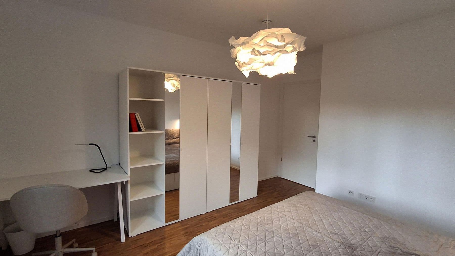 Prenájom bytu 2-izbový 67 m², Ludwig-Landmann-Straße 381, Frankfurt am Main, Hesensko Prenájom bytu 2-izbový 67 m², Ludwig-Landmann-Straße 381, Frankfurt am Main, Hesensko