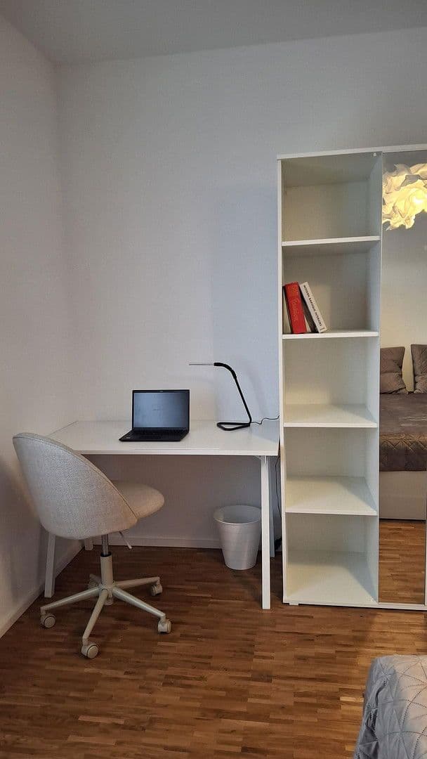 Prenájom bytu 2-izbový 67 m², Ludwig-Landmann-Straße 381, Frankfurt am Main, Hesensko Prenájom bytu 2-izbový 67 m², Ludwig-Landmann-Straße 381, Frankfurt am Main, Hesensko