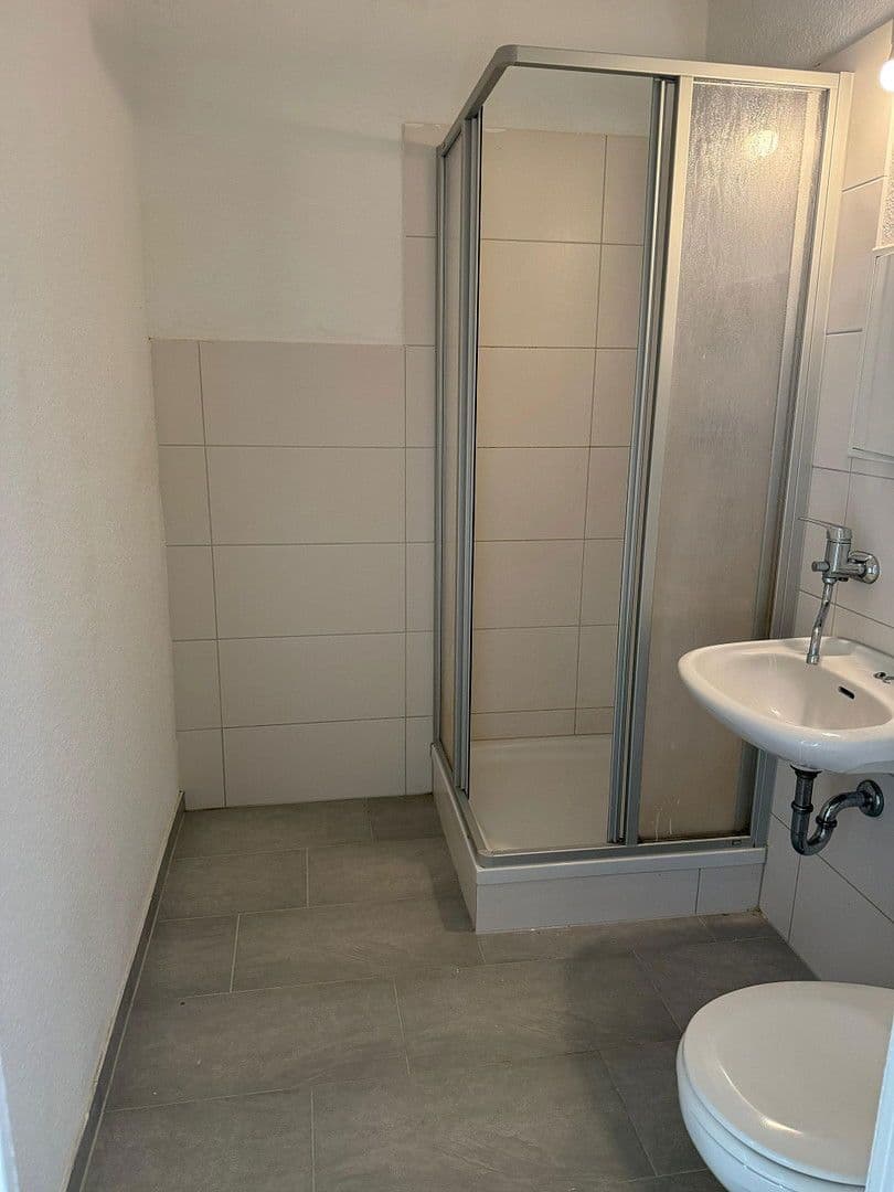 Prenájom bytu 5-izbový 118 m², Otto Worms Straße, Gera, Durínsko Prenájom bytu 5-izbový 118 m², Otto Worms Straße, Gera, Durínsko