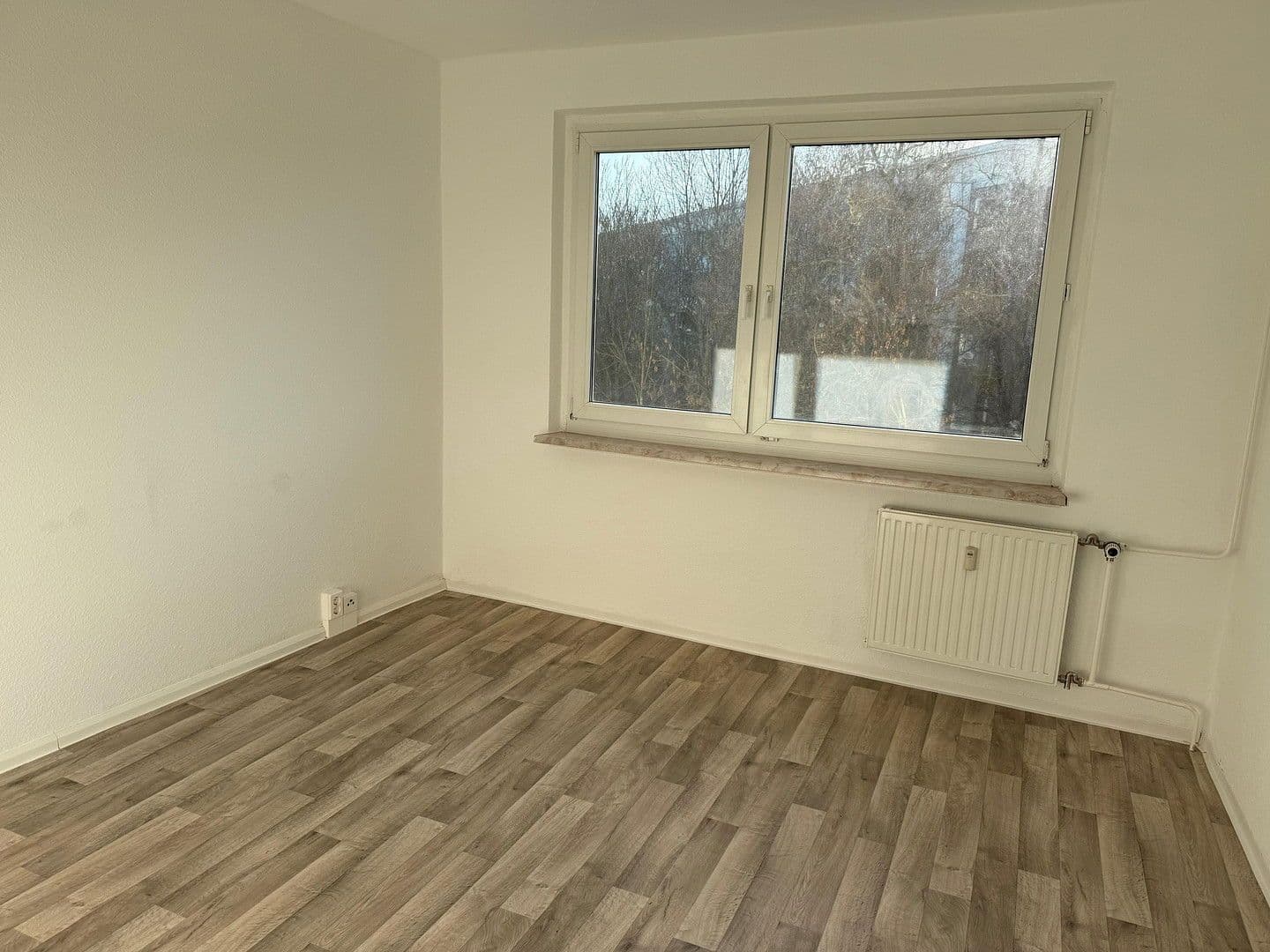 Prenájom bytu 5-izbový 118 m², Otto Worms Straße, Gera, Durínsko Prenájom bytu 5-izbový 118 m², Otto Worms Straße, Gera, Durínsko