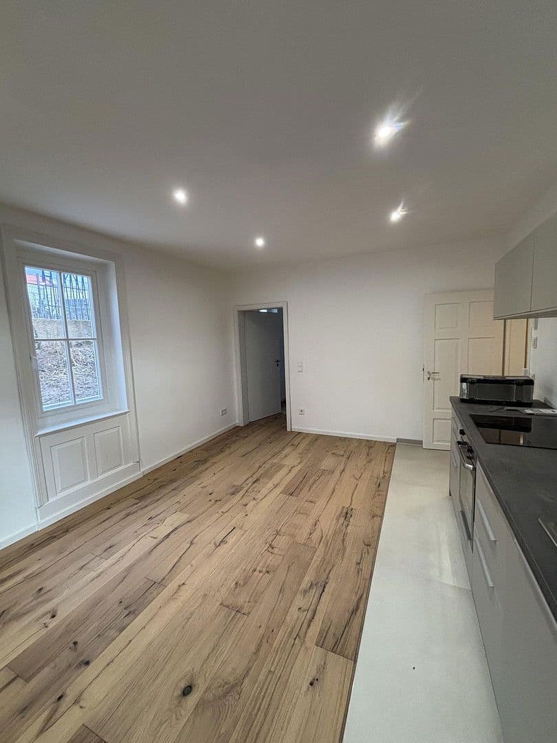 Prenájom bytu 2-izbový 38 m², Lorch, Bádensko-Wurttembersko Prenájom bytu 2-izbový 38 m², Lorch, Bádensko-Wurttembersko