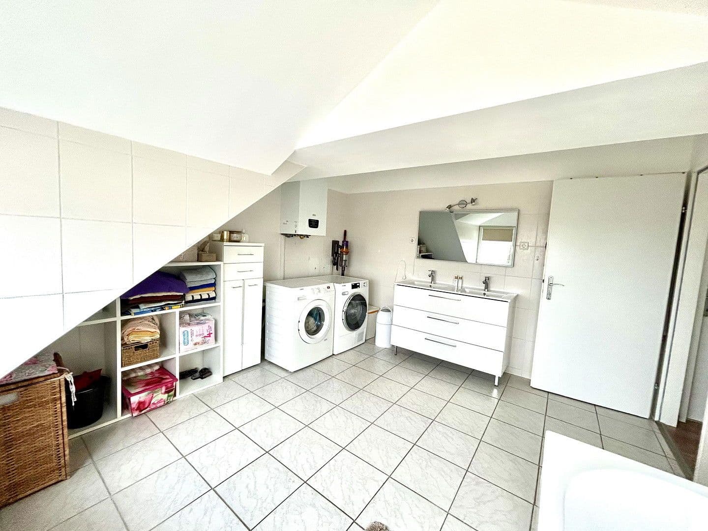 Predaj bytu 3-izbový 111 m², Wienerstrasse 13, Maria Ellend, Dolné Rakúsko Predaj bytu 3-izbový 111 m², Wienerstrasse 13, Maria Ellend, Dolné Rakúsko