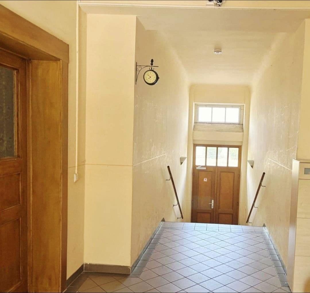 Prenájom bytu 4-izbový 128 m², Georg-Schumann-Straße 31, Leipzig, Sasko Prenájom bytu 4-izbový 128 m², Georg-Schumann-Straße 31, Leipzig, Sasko