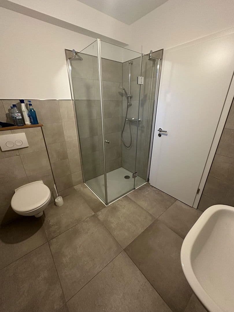 Prenájom bytu 3-izbový 80 m², Seck, Porýnie-Falcko Prenájom bytu 3-izbový 80 m², Seck, Porýnie-Falcko