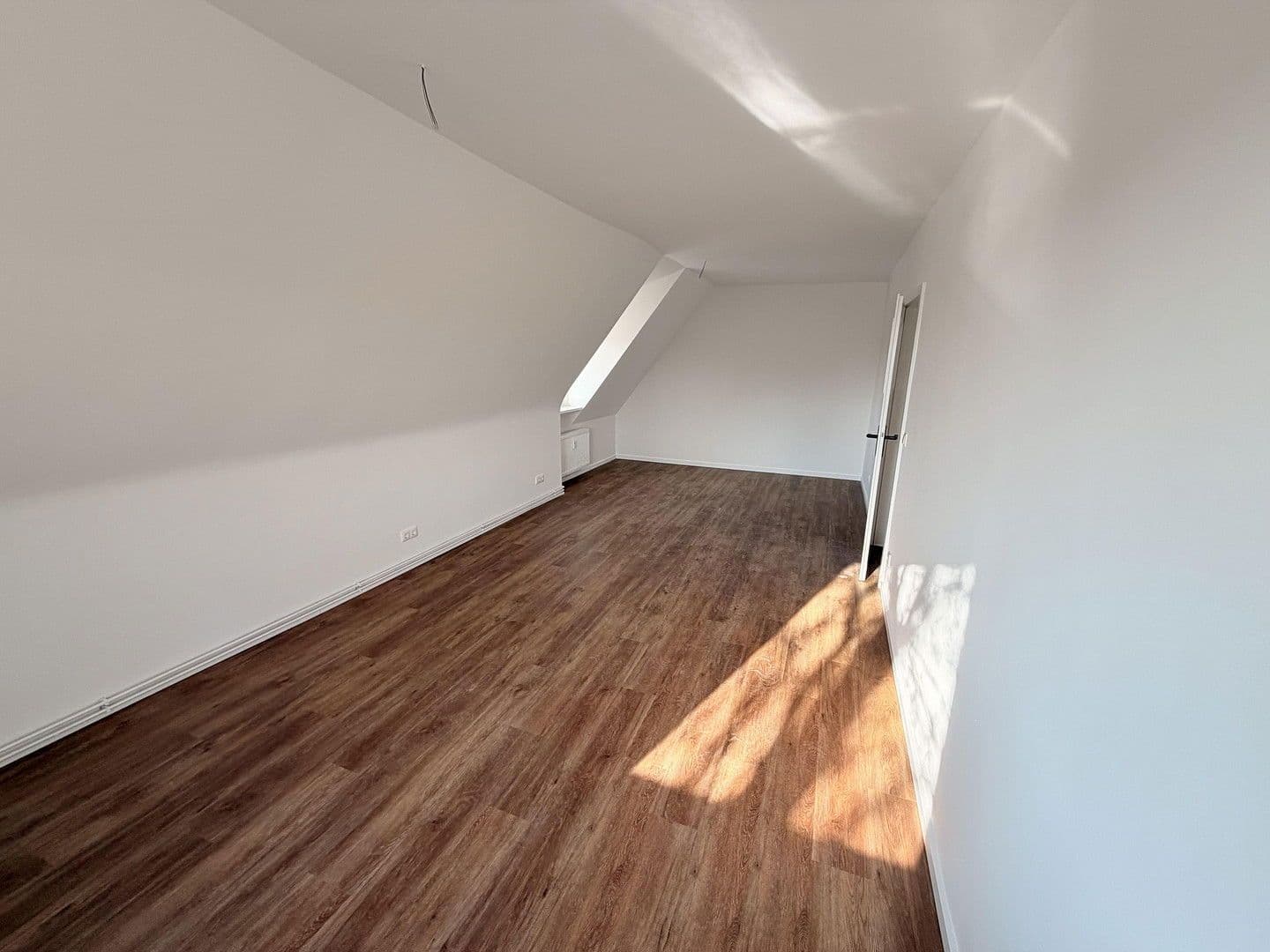 Prenájom bytu 1-izbový 42 m², Birkenstraße 1, Groß Kreutz (Havel), Brandenbursko Prenájom bytu 1-izbový 42 m², Birkenstraße 1, Groß Kreutz (Havel), Brandenbursko