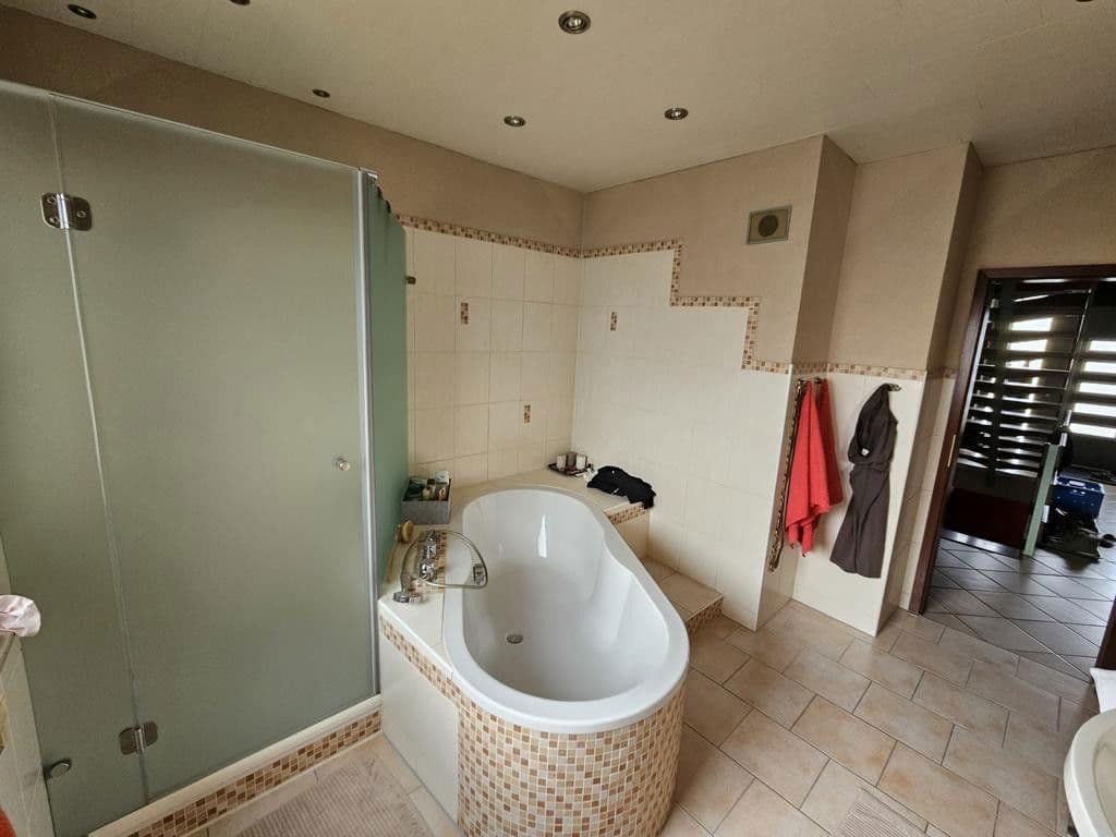 Predaj domu 170 m², pozemek 690 m², Starzach, Bádensko-Wurttembersko Predaj domu 170 m², pozemek 690 m², Starzach, Bádensko-Wurttembersko