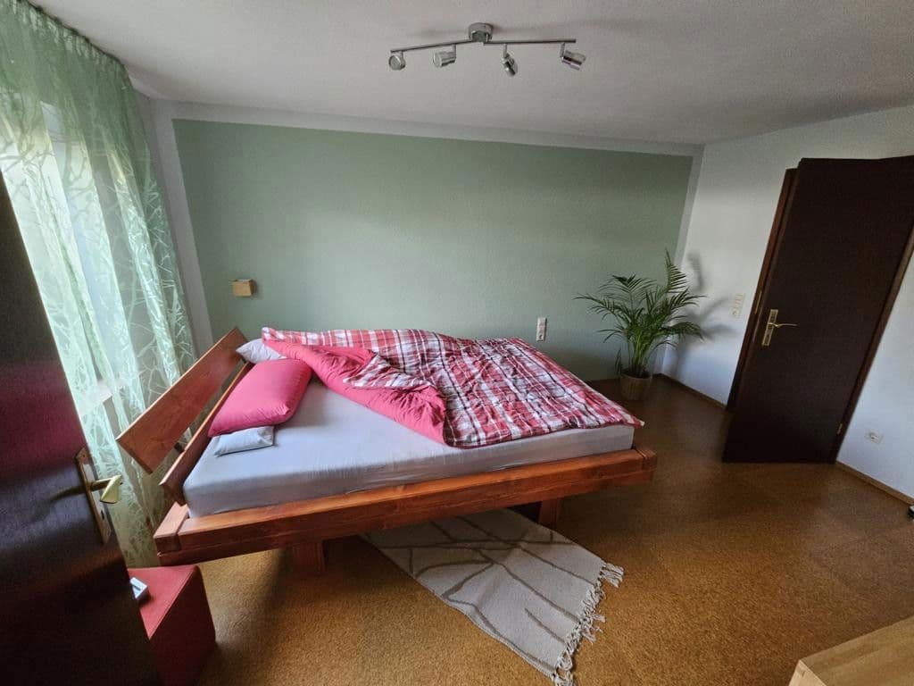 Predaj domu 170 m², pozemek 690 m², Starzach, Bádensko-Wurttembersko Predaj domu 170 m², pozemek 690 m², Starzach, Bádensko-Wurttembersko