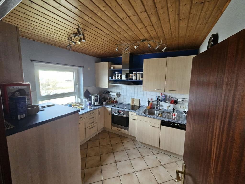 Predaj domu 170 m², pozemek 690 m², Starzach, Bádensko-Wurttembersko Predaj domu 170 m², pozemek 690 m², Starzach, Bádensko-Wurttembersko