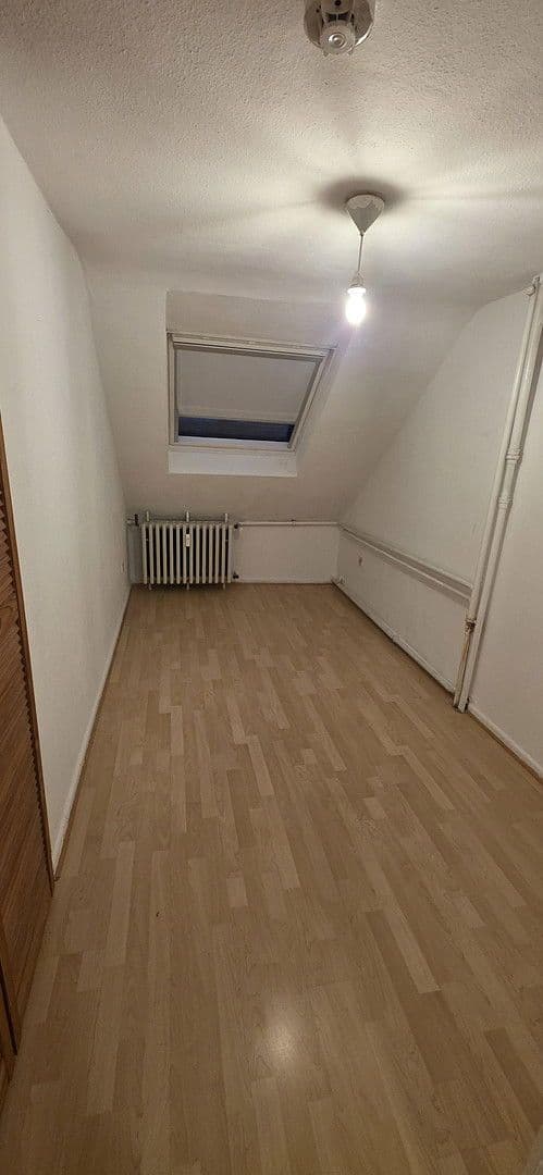 Prenájom bytu 2-izbový 43 m², Düsseldorf, Severné Porýnie - Westfálsko Prenájom bytu 2-izbový 43 m², Düsseldorf, Severné Porýnie - Westfálsko