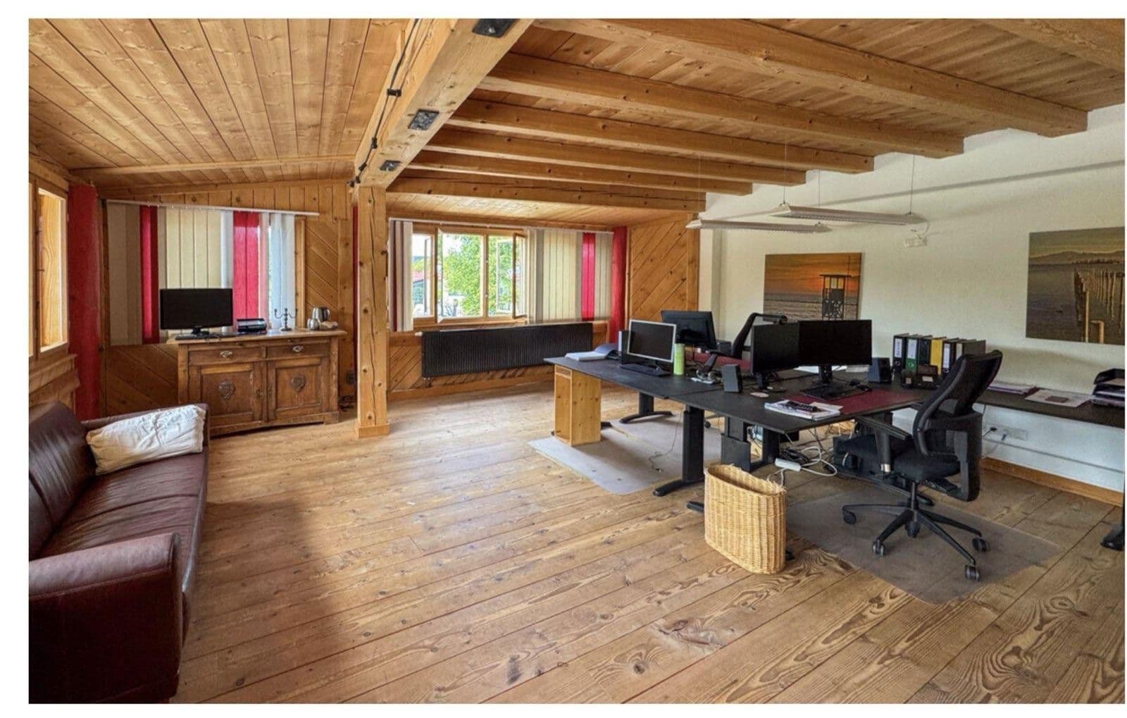 Predaj kancelárie 560 m², Frasdorf, Bavorsko Predaj kancelárie 560 m², Frasdorf, Bavorsko