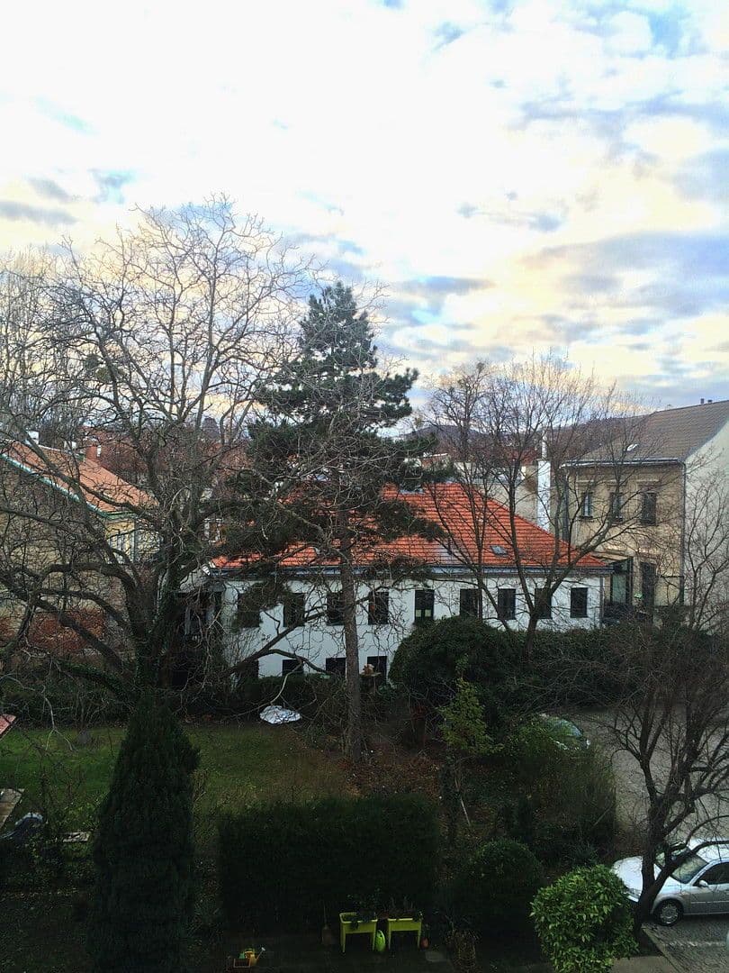 Prenájom bytu 3-izbový 82 m², wien, Viedeň Prenájom bytu 3-izbový 82 m², wien, Viedeň