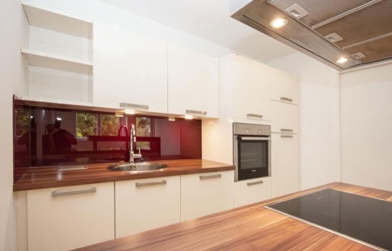 Prenájom bytu 3-izbový 82 m², wien, Viedeň Prenájom bytu 3-izbový 82 m², wien, Viedeň