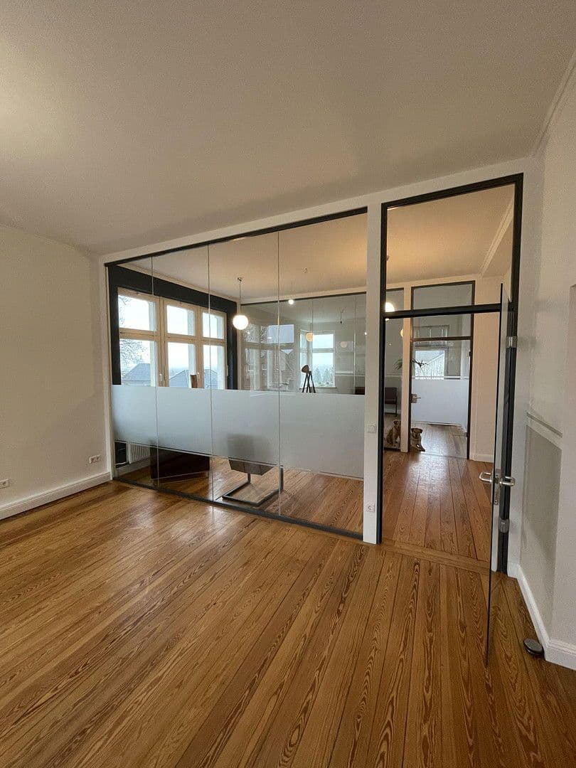 Prenájom kancelárie 113 m², Bielefeld, Severné Porýnie - Westfálsko Prenájom kancelárie 113 m², Bielefeld, Severné Porýnie - Westfálsko