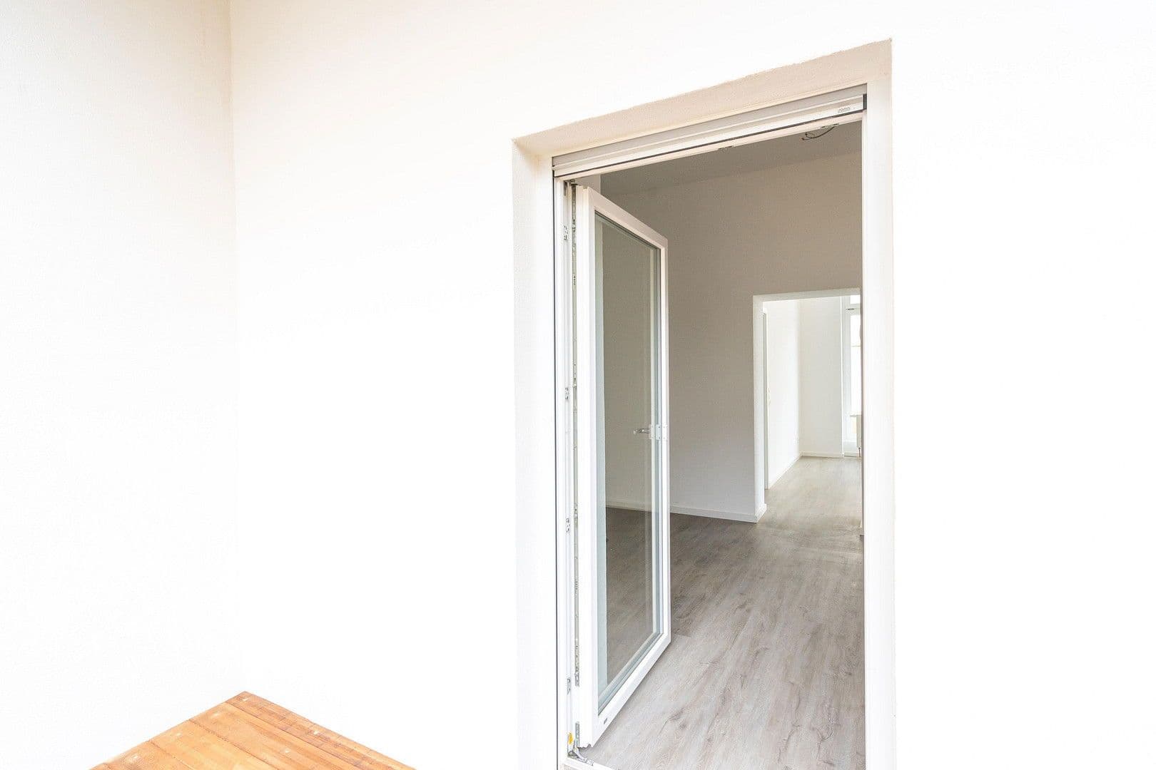 Prenájom bytu 3-izbový 93 m², Koblenzer Strasse 41, Bingen am Rhein, Porýnie-Falcko Prenájom bytu 3-izbový 93 m², Koblenzer Strasse 41, Bingen am Rhein, Porýnie-Falcko