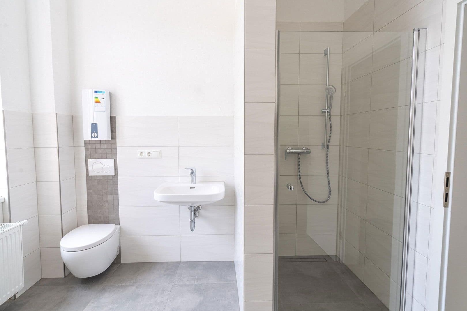 Prenájom bytu 3-izbový 93 m², Koblenzer Strasse 41, Bingen am Rhein, Porýnie-Falcko Prenájom bytu 3-izbový 93 m², Koblenzer Strasse 41, Bingen am Rhein, Porýnie-Falcko