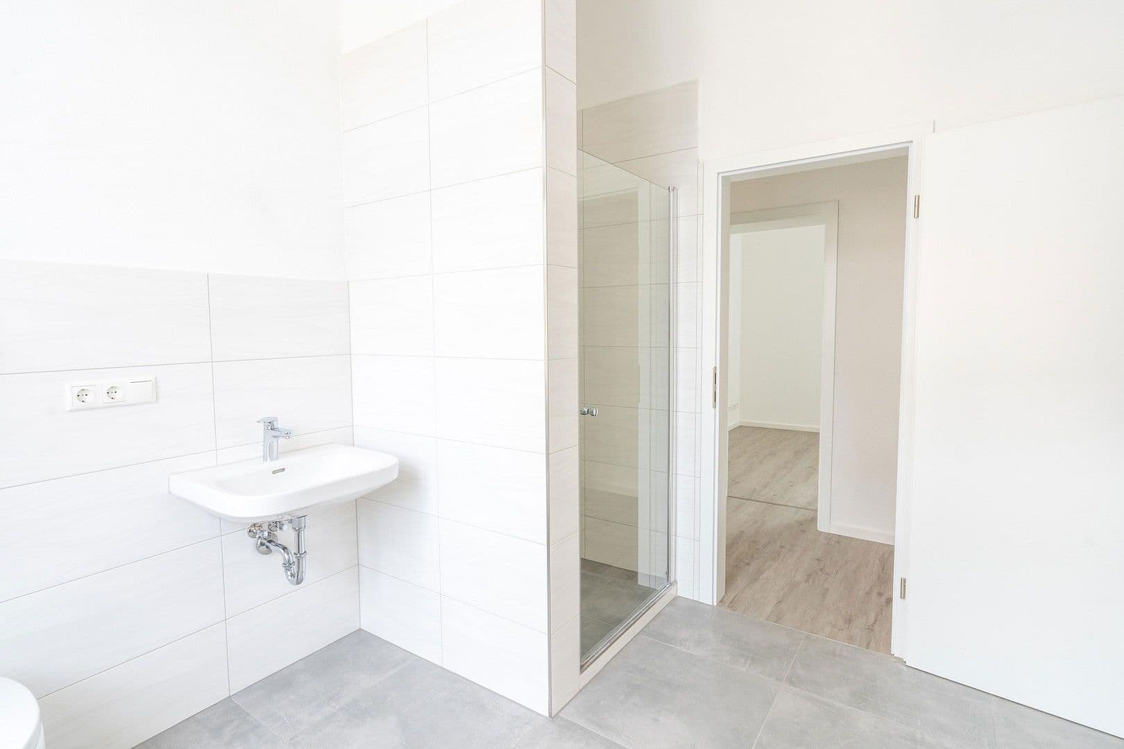 Prenájom bytu 3-izbový 93 m², Koblenzer Strasse 41, Bingen am Rhein, Porýnie-Falcko Prenájom bytu 3-izbový 93 m², Koblenzer Strasse 41, Bingen am Rhein, Porýnie-Falcko