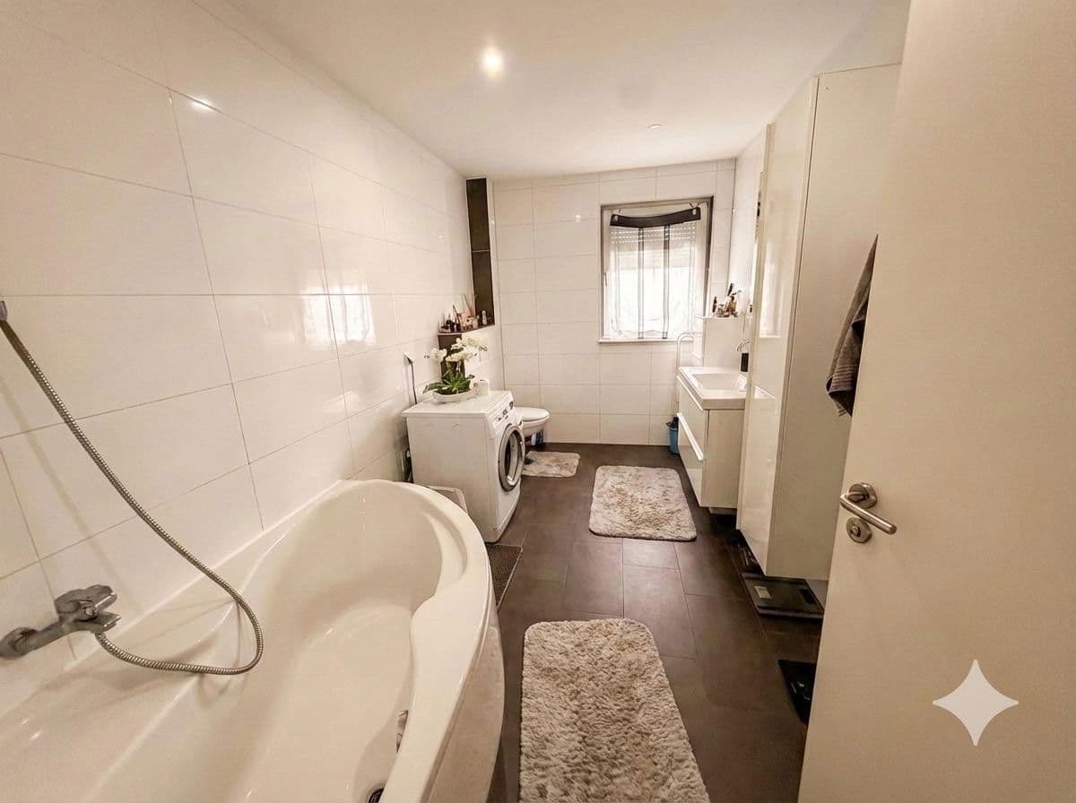 Predaj domu 450 m², pozemek 540 m², Rüsselsheim am Main, Hesensko Predaj domu 450 m², pozemek 540 m², Rüsselsheim am Main, Hesensko